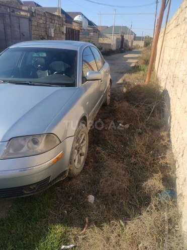 Volkswagen Passat 2003, 296,326 km - 1.8 l - Bakı