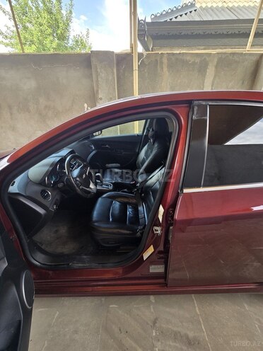 Chevrolet Cruze-9