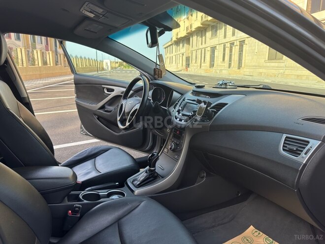 Hyundai Elantra 2015, 231,746 km - 1.8 l - Sumqayıt