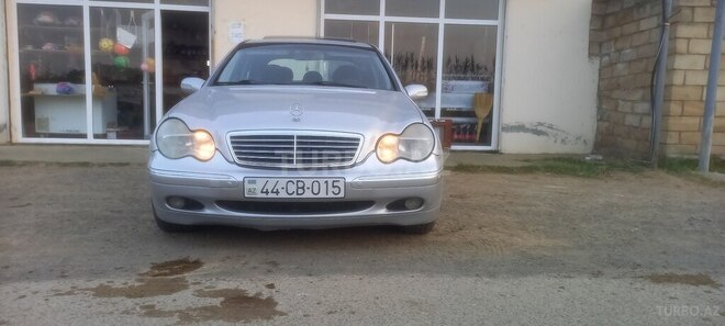 Mercedes C 200 2000, 325,478 km - 2.0 л - Masallı