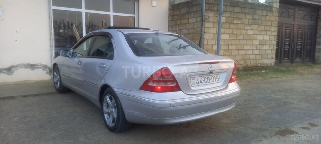 Mercedes C 200 2000, 325,478 km - 2.0 л - Masallı