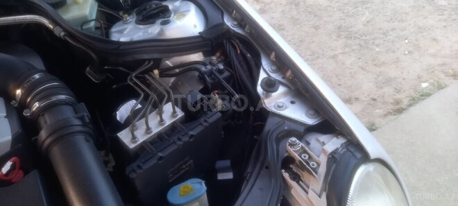 Mercedes C 200 2000, 325,478 km - 2.0 л - Masallı