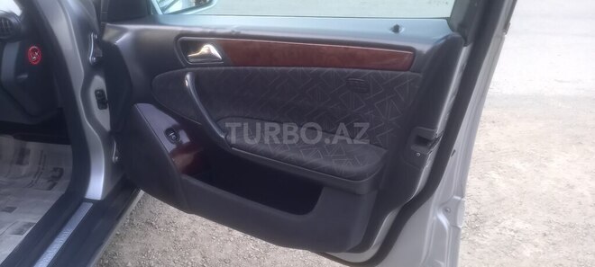 Mercedes C 200 2000, 325,478 km - 2.0 л - Masallı
