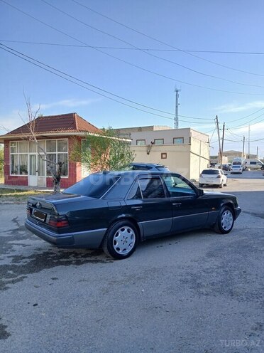 Mercedes E 250 1992, 500,000 km - 2.5 l - Sumqayıt