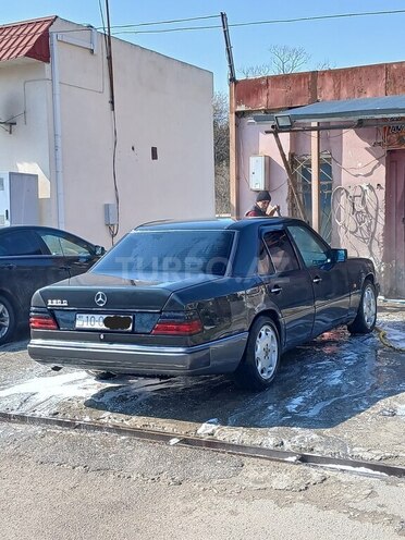 Mercedes E 250 1992, 500,000 km - 2.5 l - Sumqayıt