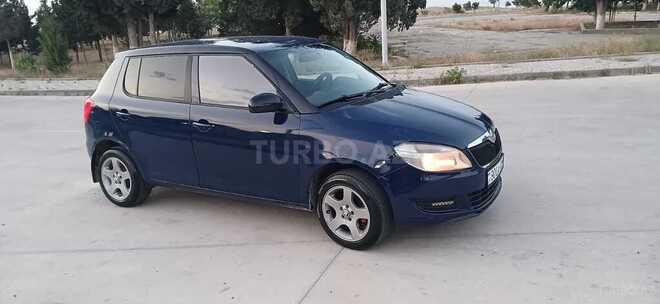 Skoda Fabia 2011, 213,082 km - 1.6 l - Sumqayıt