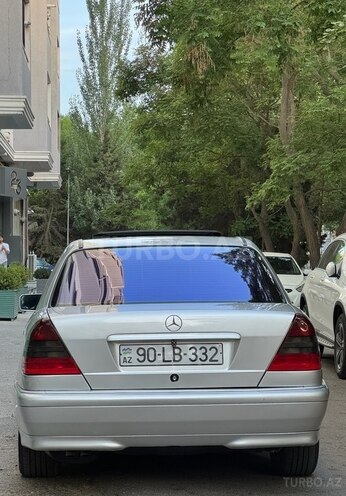 Mercedes C 240 2000, 283,500 km - 2.4 л - Bakı