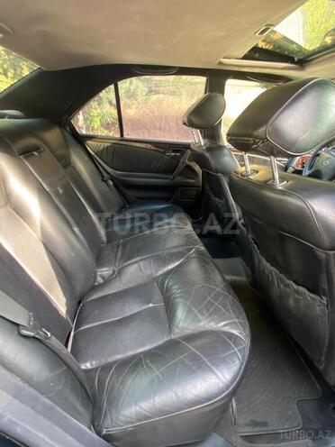 Mercedes E 230 1998, 234,570 km - 2.3 l - Bakı