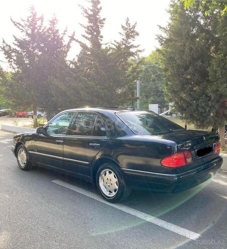 Mercedes E 230 1998, 234,570 km - 2.3 l - Bakı