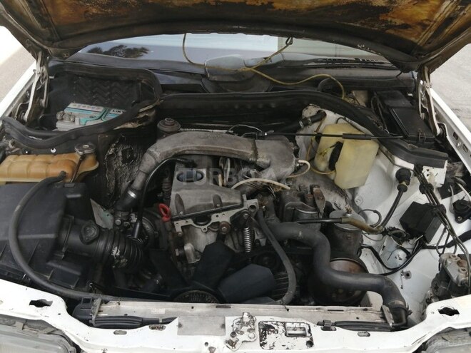 Mercedes E 200 d 1993, 356,946 km - 2.0 л - Bakı