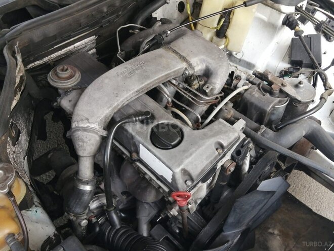 Mercedes E 200 d 1993, 356,946 km - 2.0 л - Bakı