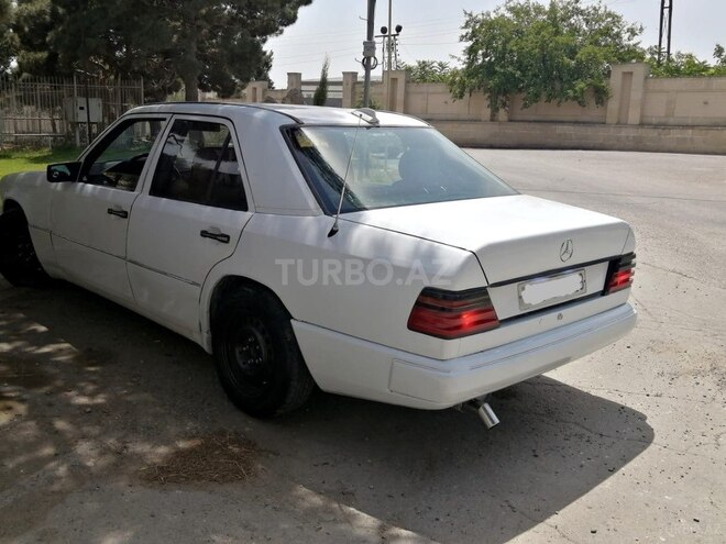 Mercedes E 200 d 1993, 356,946 km - 2.0 л - Bakı