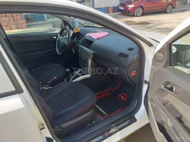 Opel Astra 2010, 382,000 km - 1.3 l - Bakı