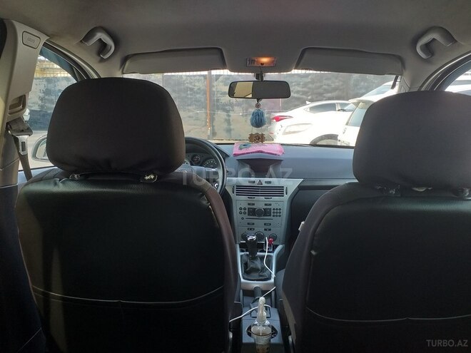 Opel Astra 2010, 382,000 km - 1.3 l - Bakı