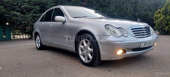 Mercedes C 240 2001, 526,000 km - 2.6 l - Qazax
