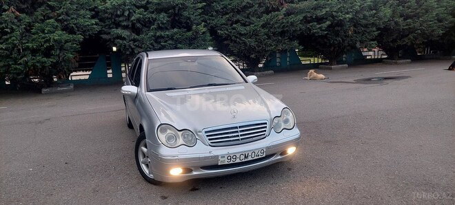 Mercedes C 240 2001, 526,000 km - 2.6 l - Qazax