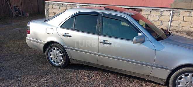Mercedes C 180 1995, 278,000 km - 1.8 l - Qax