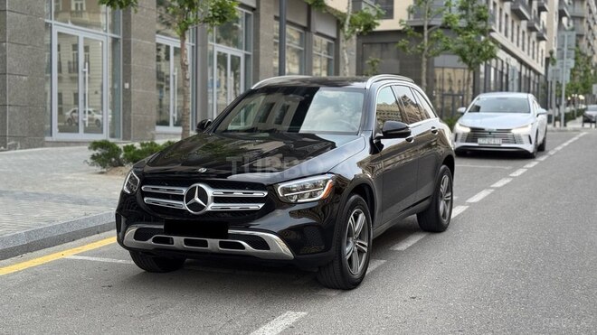 Mercedes GLC 300 4MATIC 2019, 31,000 km - 2.0 l - Bakı