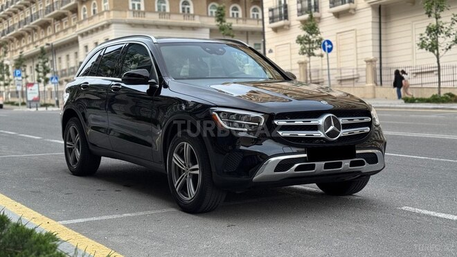 Mercedes GLC 300 4MATIC 2019, 31,000 km - 2.0 l - Bakı