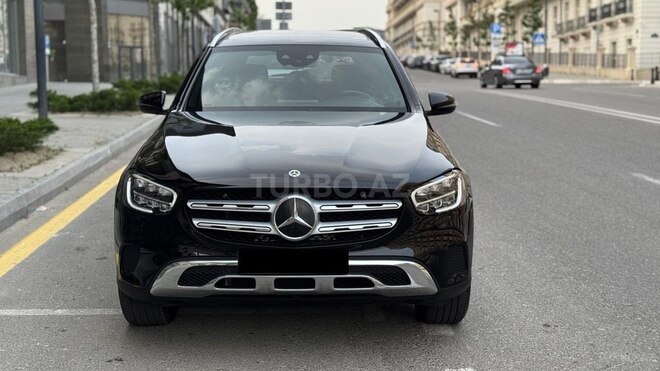 Mercedes GLC 300 4MATIC 2019, 31,000 km - 2.0 l - Bakı