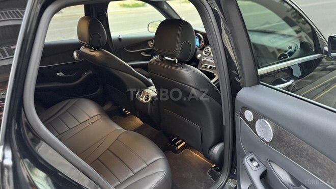 Mercedes GLC 300 4MATIC 2019, 31,000 km - 2.0 l - Bakı