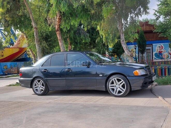 Mercedes C 230 1997, 281,000 km - 2.3 l - Şirvan