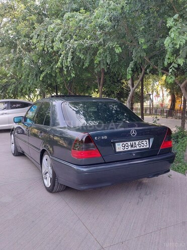 Mercedes C 230 1997, 281,000 km - 2.3 l - Şirvan