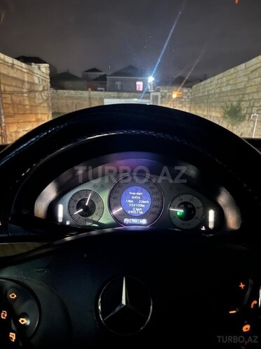 Mercedes E 220 d 2004, 437,000 km - 2.2 l - Bakı