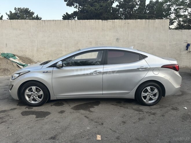 Hyundai Avante 2014, 221,000 km - 1.6 l - Bakı