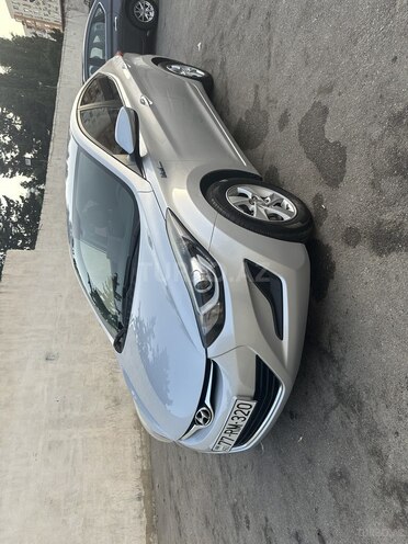 Hyundai Avante 2014, 221,000 km - 1.6 l - Bakı