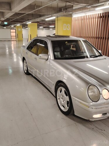 Mercedes E 240 1999, 310,000 km - 2.4 l - Gəncə