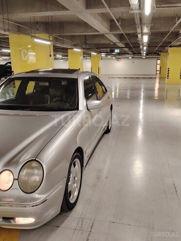 Mercedes E 240 1999, 310,000 km - 2.4 l - Gəncə