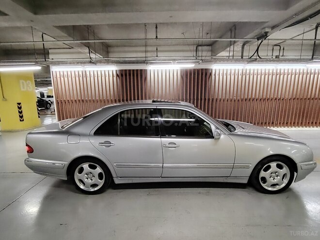Mercedes E 240 1999, 310,000 km - 2.4 l - Gəncə