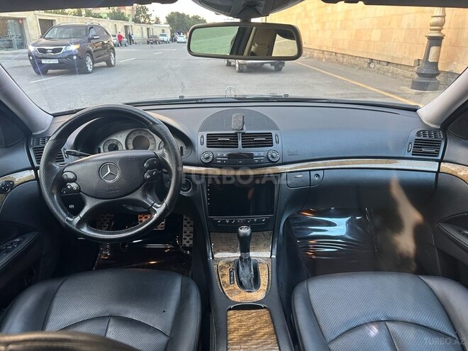 Mercedes E 350 2006, 330,000 km - 3.5 l - Bakı