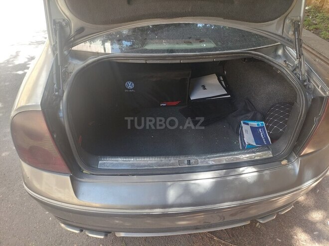 Volkswagen Passat 2003, 352,000 km - 1.8 l - Bakı