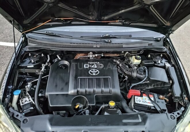 Toyota Corolla 2004, 330,000 km - 1.4 l - Lənkəran