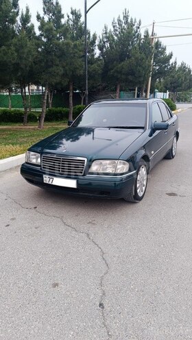Mercedes C 220 1995, 323,000 km - 2.2 l - Bakı