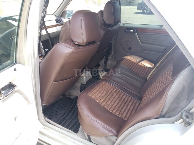 Mercedes E 200 d 1991, 148,562 km - 2.0 l - Bakı