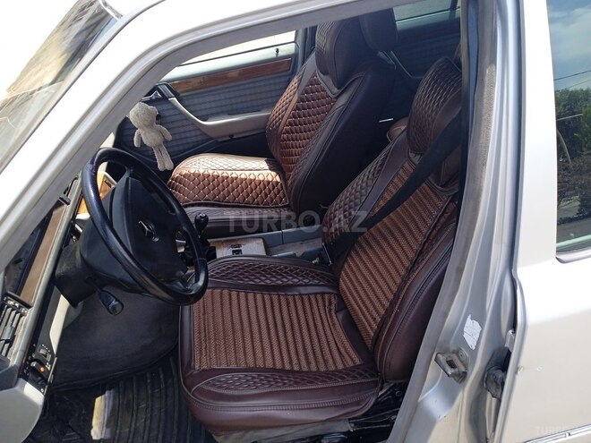 Mercedes E 200 d 1991, 148,562 km - 2.0 l - Bakı