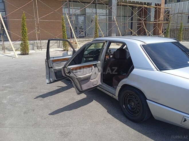 Mercedes E 200 d 1991, 148,562 km - 2.0 l - Bakı