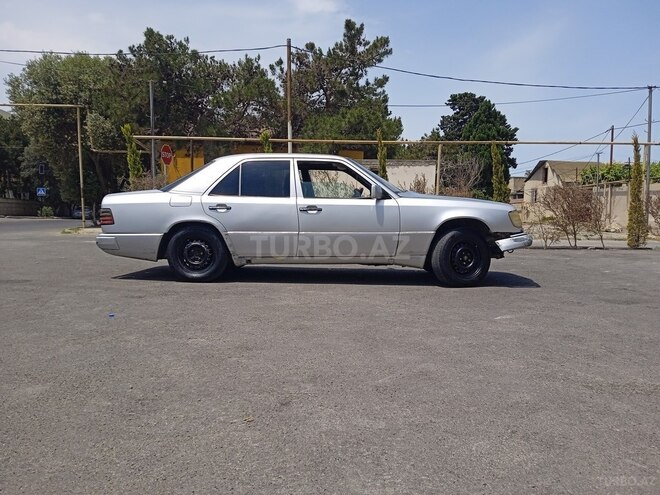 Mercedes E 200 d 1991, 148,562 km - 2.0 l - Bakı