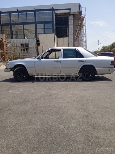 Mercedes E 200 d 1991, 148,562 km - 2.0 l - Bakı