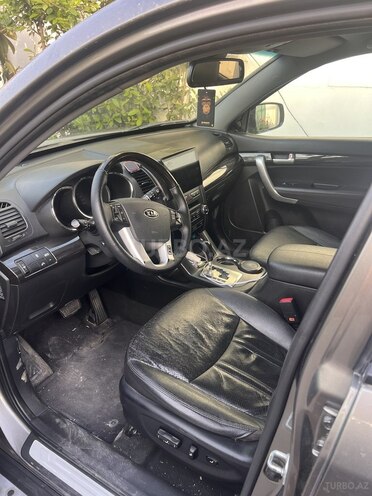 Kia Sorento 2011, 285,000 km - 2.0 л - Bakı