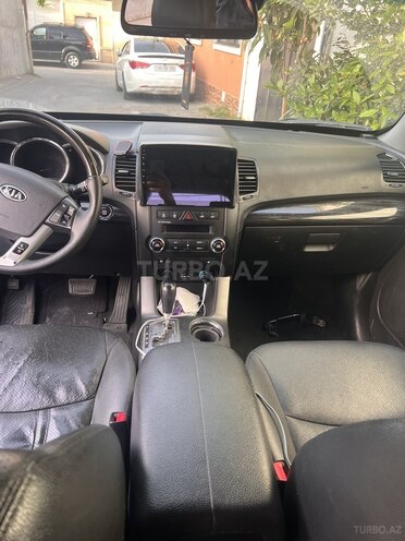 Kia Sorento 2011, 285,000 km - 2.0 л - Bakı