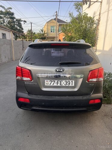 Kia Sorento 2011, 285,000 km - 2.0 л - Bakı