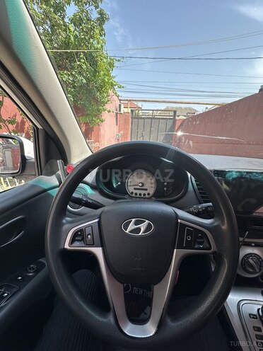 Hyundai i10 2009, 300,000 km - 1.1 l - Bakı