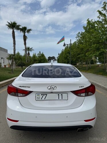 Hyundai Avante 2015, 176,300 km - 1.6 л - Bakı