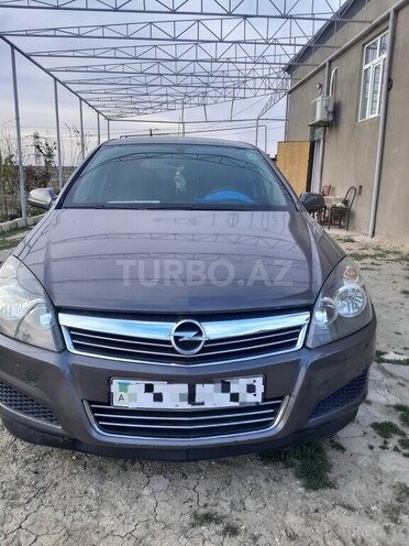 Opel Astra 2010, 197,610 km - 1.4 л - Şirvan