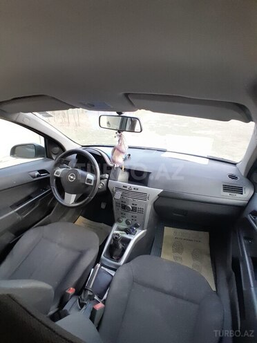 Opel Astra 2010, 197,610 km - 1.4 л - Şirvan