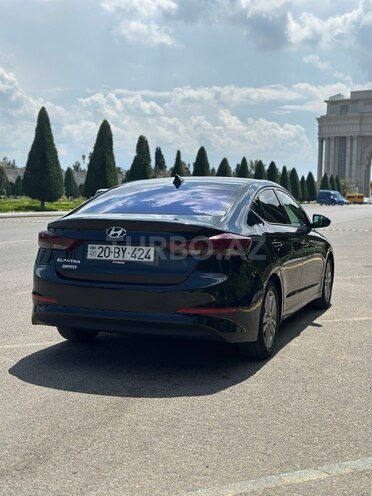 Hyundai Elantra 2018, 197,949 km - 2.0 л - Gəncə
